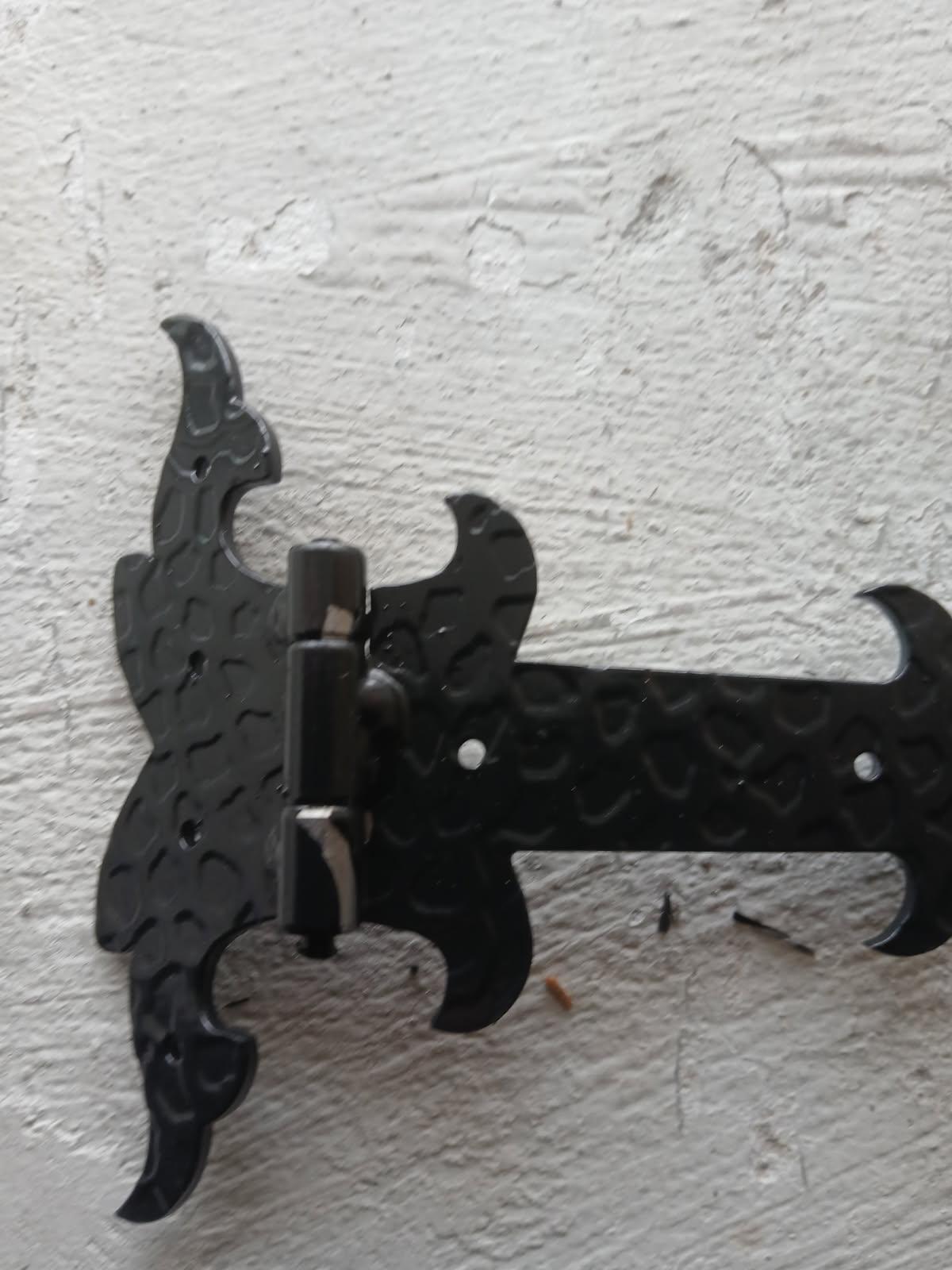 DOPREDAJ Kovanie ozdobné, 131 x 232 x 3 mm, RAL9005 matná