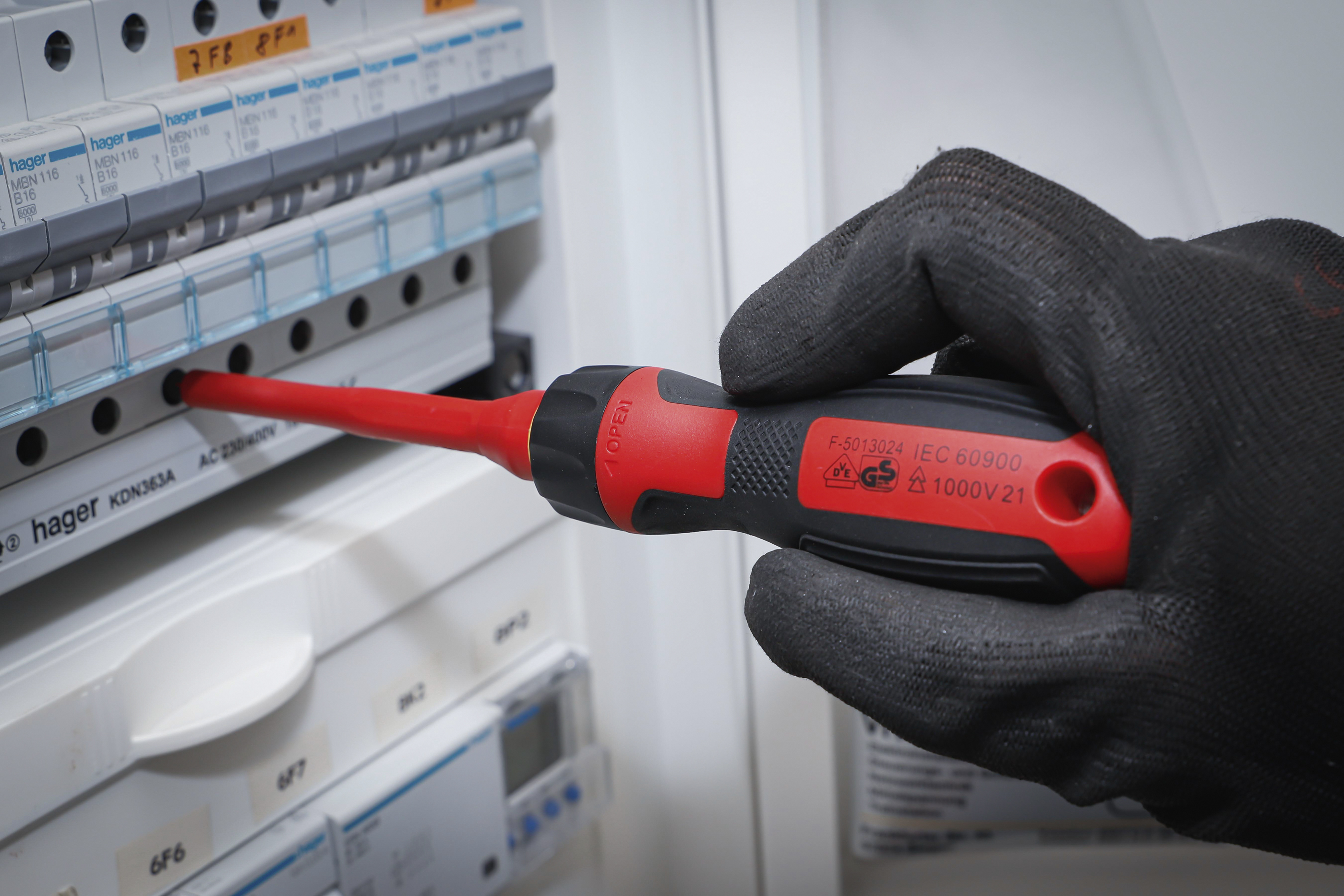 Sada elektrikárskych skrutkovačov, 8 ks