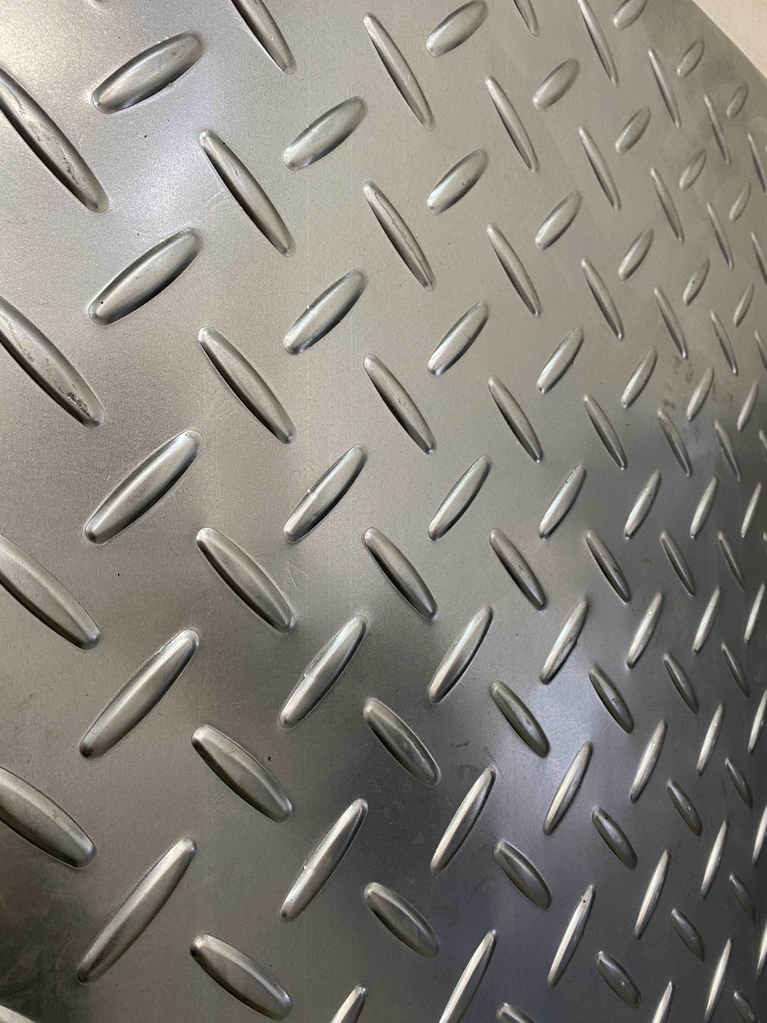 Plech pozinkovaný, 2000 x 1000 x 1,2 mm, 3D vzor slza