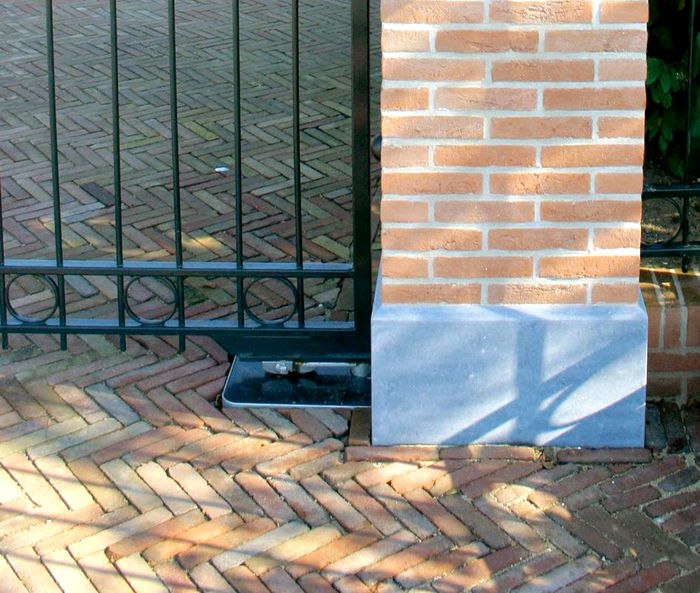 M-FAB podzemný pohon 24 V pre krídlovú bránu do 3,5m /krídlo